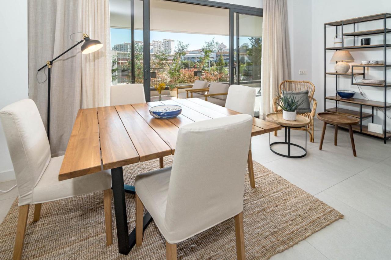 Sb4Bb - Apotel Las Mesas By Roomservices Estepona Ngoại thất bức ảnh