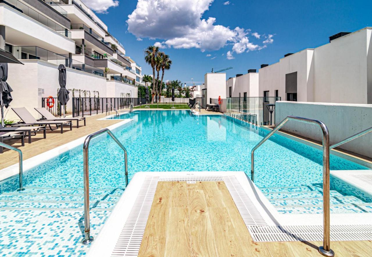 Sb4Bb - Apotel Las Mesas By Roomservices Estepona Ngoại thất bức ảnh
